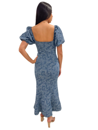 Back view of gorgeous printed denim maxi dress with puff sleeves, perfect fit!