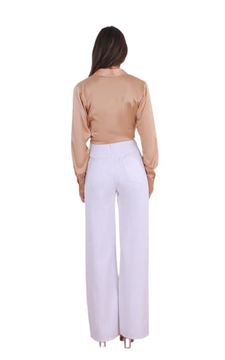 Back view of the white denim jeans with back pockets.