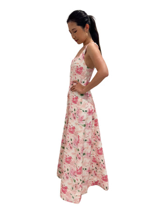 Gorgeous floral print maxi dress with full skirt.