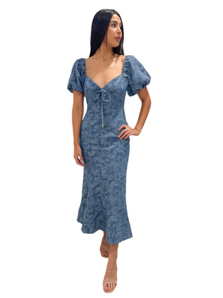 Puff sleeve denim maxi dress with sweetheart neckline, tie front and mermaide design.